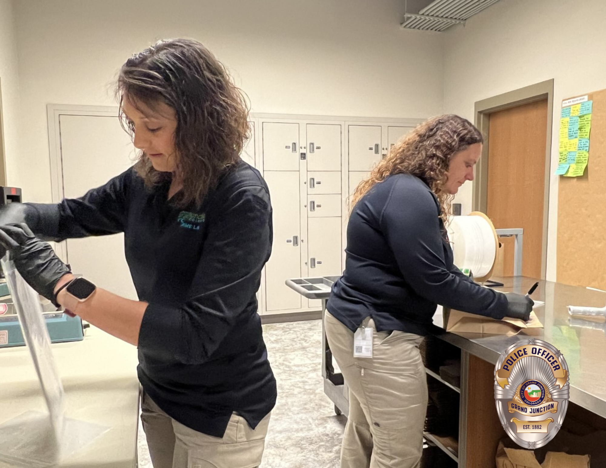 evidence technicians booking in evidence